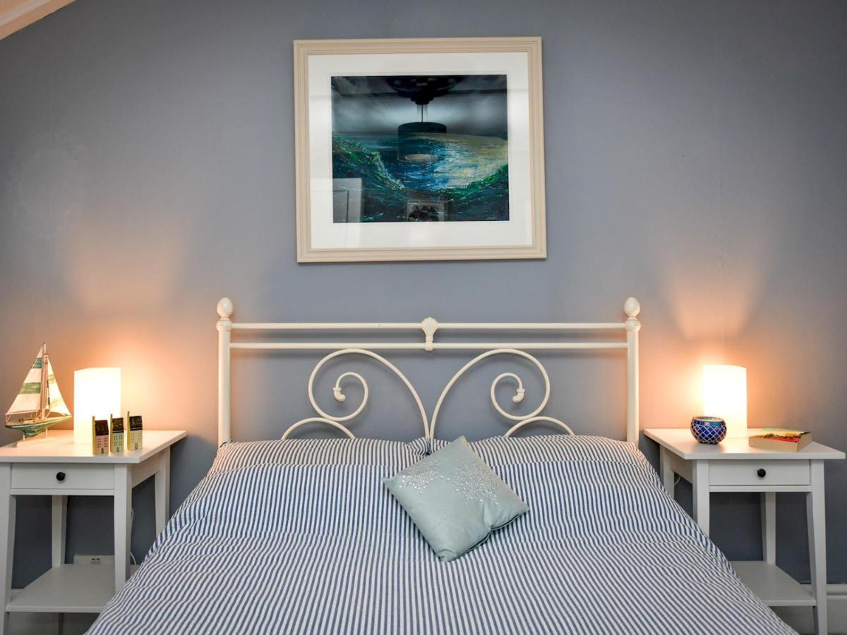 Pass The Keys Charming Fisherman's With Stunning Sea Views Holiday home *