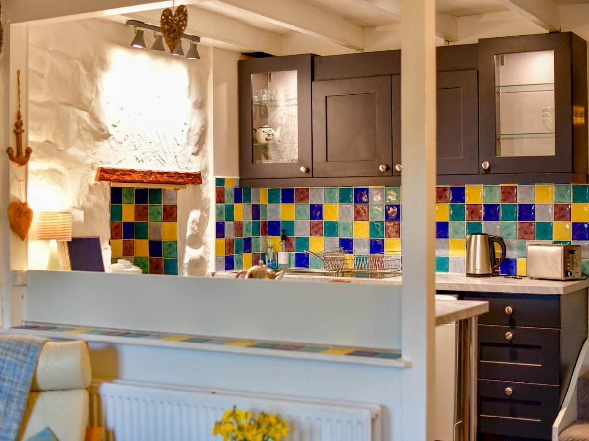 Holiday home Pass The Keys Charming Fisherman's With Stunning Sea Views