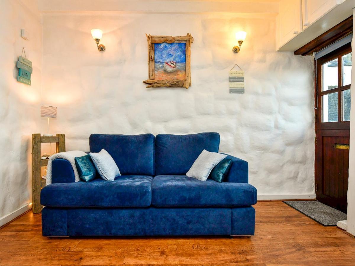 Holiday home Pass The Keys Charming Fisherman's With Stunning Sea Views *